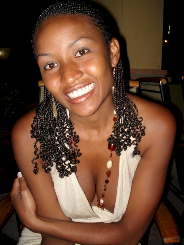 Femme black réellement romantique recherche un homme pudique