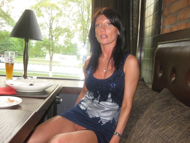Vieille cougar domina pour homme docile